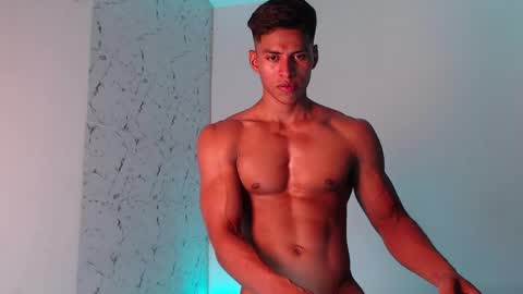 ken__owensx online show from May 19, 6:58 pm