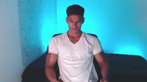 ken__owensx online show from May 6, 6:08 pm