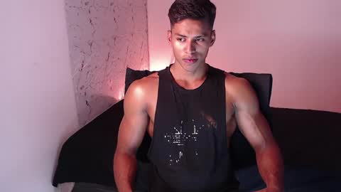 ken__owensx online show from May 22, 6:13 pm