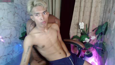 ken_minjun online show from June 16, 12:18 pm