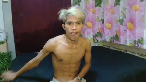 ken_minjun online show from June 27, 5:51 pm