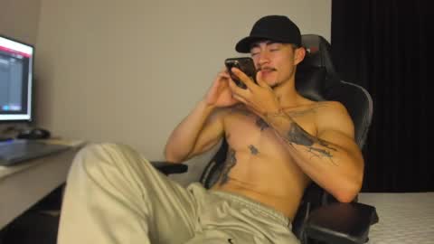 Ken online show from May 1, 10:56 pm