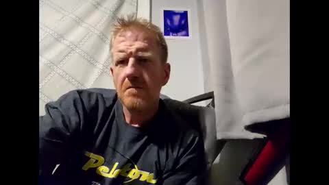 kendall21978 online show from April 28, 7:02 am
