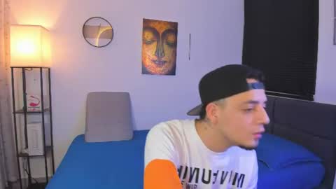 kendel_dimitri online show from August 6, 5:57 am