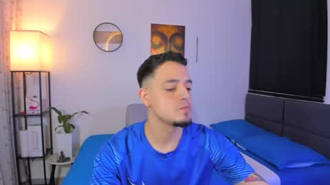 kendel_dimitri online show from June 7, 10:50 pm