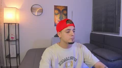 kendel_dimitri online show from August 10, 5:13 am