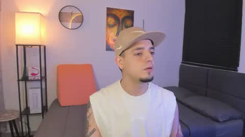 kendel_dimitri online show from August 8, 5:58 am