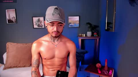 keneth_collins online show from June 3, 12:40 pm