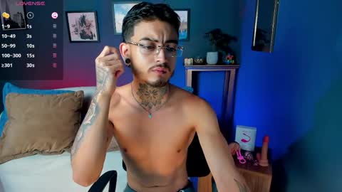 keneth_collins online show from June 5, 1:06 pm