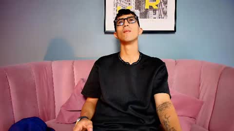 Keny Romero online show from July 23, 2:14 pm