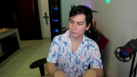 Kevin online show from May 14, 11:47 pm