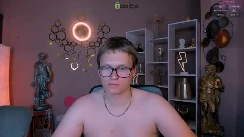 kevin_nix_ online show from May 19, 1:56 am