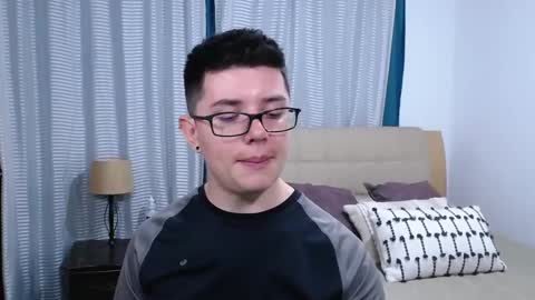 Kevin online show from May 4, 10:44 pm