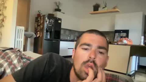 kevinpillobello online show from May 8, 5:35 pm