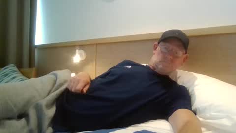 kevlooking4sez online show from May 6, 4:51 pm