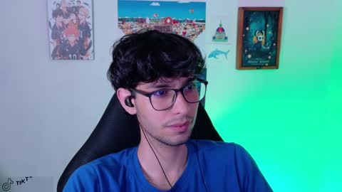 khozler_ online show from May 10, 3:52 am