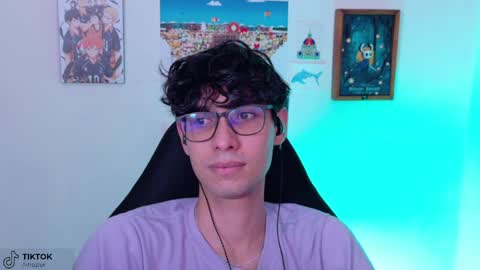 khozler_ online show from May 27, 2:41 am