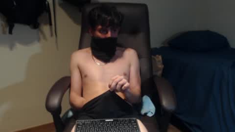 Kikelargo22 online show from July 15, 12:39 am