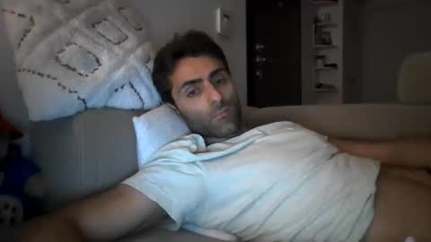 kikkus01 online show from May 8, 9:04 pm