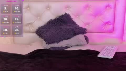  Adrien  online show from July 25, 4:53 am