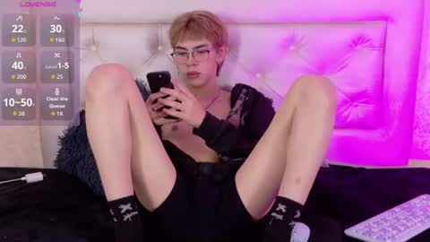  Adrien  online show from July 26, 5:04 am