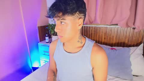 king  help me reach 100 likes online show from April 29, 2:38 am
