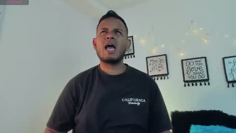 kingg_jay online show from July 14, 11:38 am
