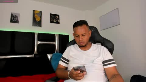 kingg_jay online show from May 5, 11:34 am