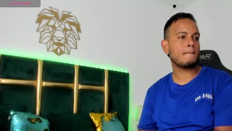 kingg_jay online show from May 12, 11:40 am