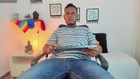 kingg_jay online show from July 7, 11:36 am