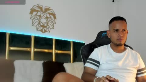 kingg_jay online show from May 15, 12:02 pm
