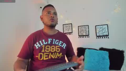 kingg_jay online show from July 8, 11:47 am