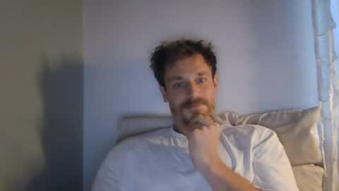 kingharold92 online show from June 15, 8:01 pm