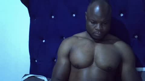 kingnovaa23 online show from July 30, 11:53 am