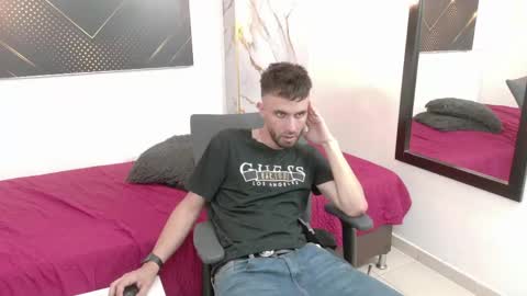 KING  online show from May 14, 4:54 am