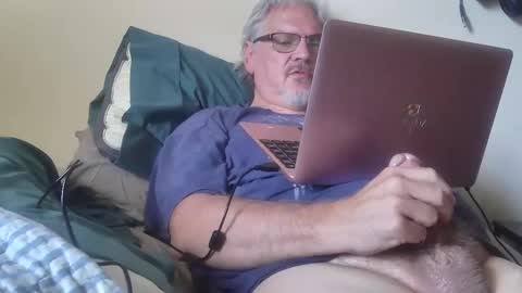 kingtongue10 online show from May 2, 1:25 pm