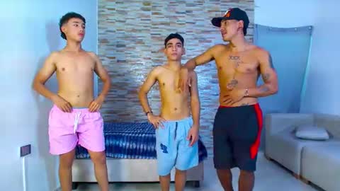 kinkyhousexxx online show from June 12, 12:20 am