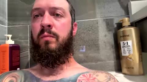 kittmatt31 online show from May 24, 1:33 am