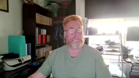 kiwi_boss61 online show from August 3, 2:32 am