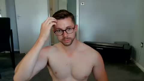 kkezzy online show from July 11, 3:58 pm
