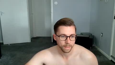 kkezzy online show from June 28, 11:38 am