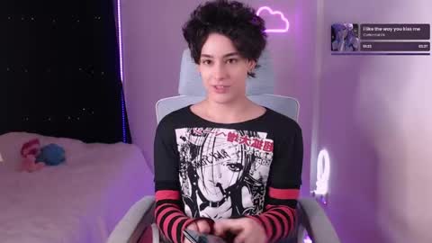  Riley  online show from May 30, 9:04 pm