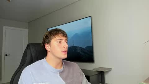 krishort online show from May 8, 8:59 am