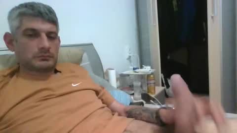 kristijan971161 online show from May 18, 6:12 pm