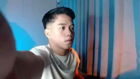 kritthanarkorn online show from July 19, 1:17 pm