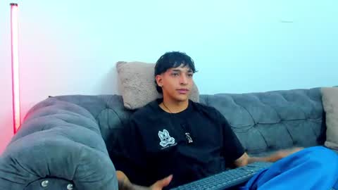 Kroy Wave  Muscle Tattoos Latino online show from July 15, 10:22 am