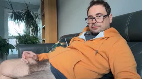 krzysztof1977 online show from May 21, 6:23 pm