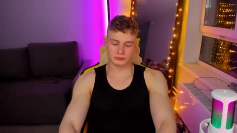 kurt_hanssen online show from May 6, 7:36 pm