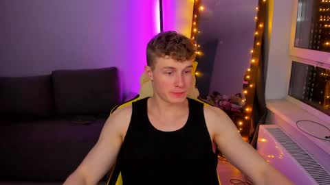 kurt_hanssen online show from May 4, 7:59 pm