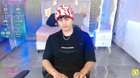 kyler_tay online show from July 2, 11:49 am